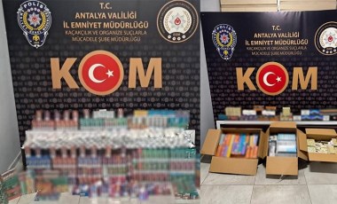 Antalya’da kaçakçılık operasyonu: 26 bin 500 litre kaçak akaryakıt ele geçirildi Antalya’da kaçakçılık operasyonu: 26 bin 500 litre kaçak akaryakıt ele geçirildi