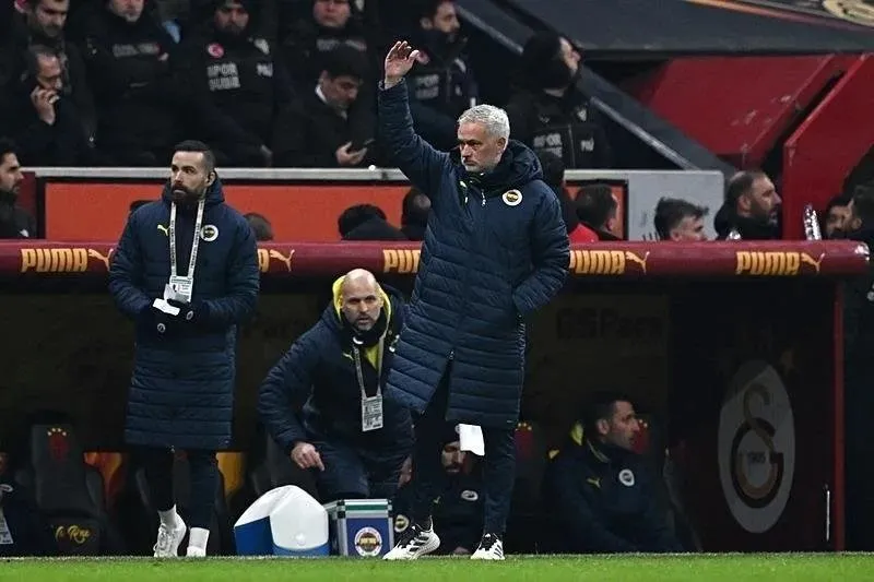Fenerbahçe Teknik Direktörü Jose Mourinho (AFP)