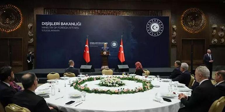 Bakan Hakan Fidan büyükelçiler ile iftarda bir araya geldi