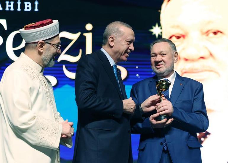 TDV Uluslararası İyilik Ödülleri Cumhurbaşkanı Erdoğanın katıldığı törenle sahiplerini buldu