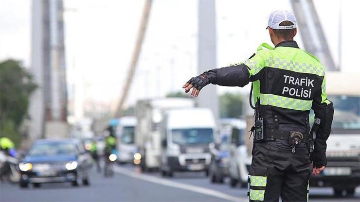 Trafikte sıkı denetim: 566 bin 903 araca/sürücüye işlem