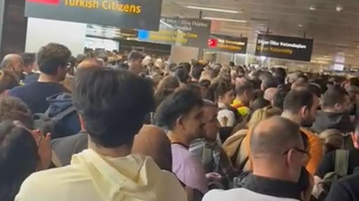 Sabiha Gökçen Havalimanı’nda ‘Polnet’ kuyruğu