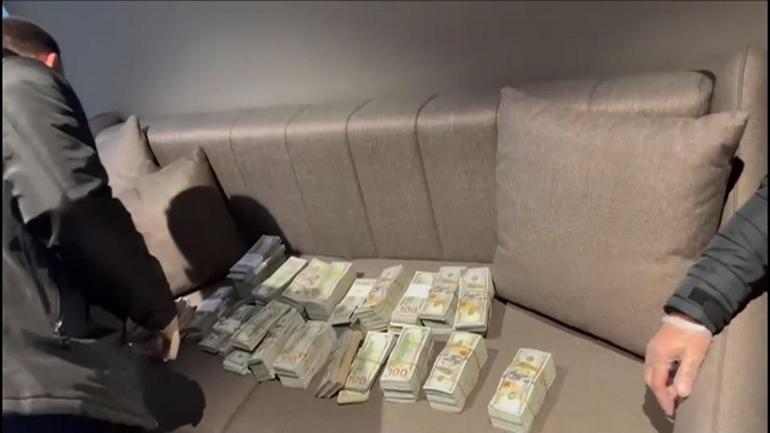 SON DAKİKA... İBB soruşturmasında yeni gelişme: Şüpheli Ali Nuhoğlunun evinde para desteleri bulundu