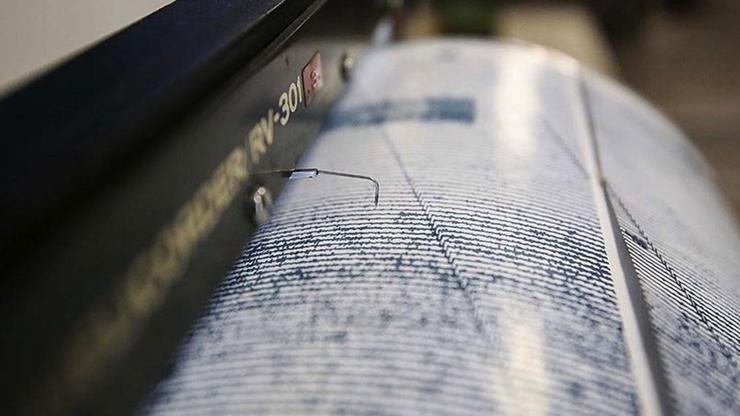 Son dakika Erzincanda korkutan deprem