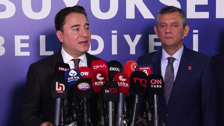 DEVA Partisi Genel Başkanı Ali Babacan, İBByi ziyaret etti