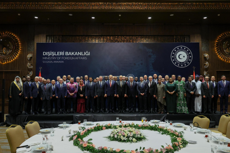 Hakan Fidan: Omuz omuza mücadele etmek İslam alemi olarak hepimizin ortak sorumluluğu