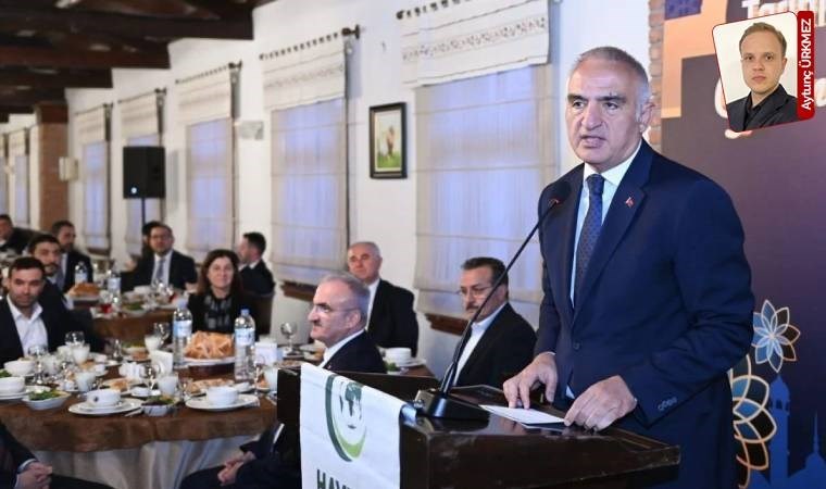 İktidar ramazan ayının başlamasını gerekçe göstererek her alanda dini etkinlikleri artırdı. Cemaat ve tarikatlar başta olmak üzere gerici yapılar da çalışmalarına hız verdi: Bakan Nurcuların iftarında