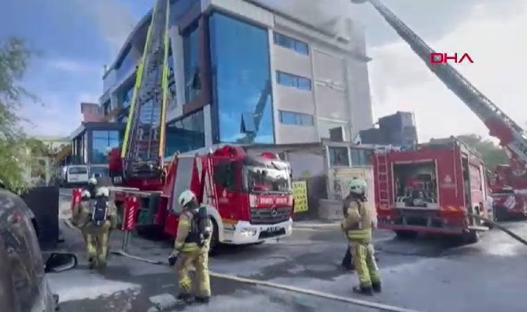 Esenyurt'ta tekstil fabrikasında korkutan yangın!