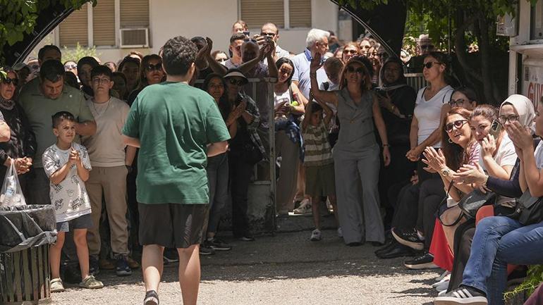 Milyonlarca öğrenci LGS ter döktü Uzmanlar soruları yorumladı: Son yılların en zor soruları