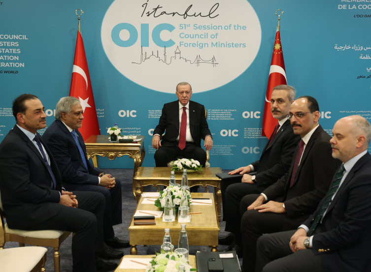 Cumhurbaşkanı Erdoğan'dan İstanbul'da diplomasi trafiği