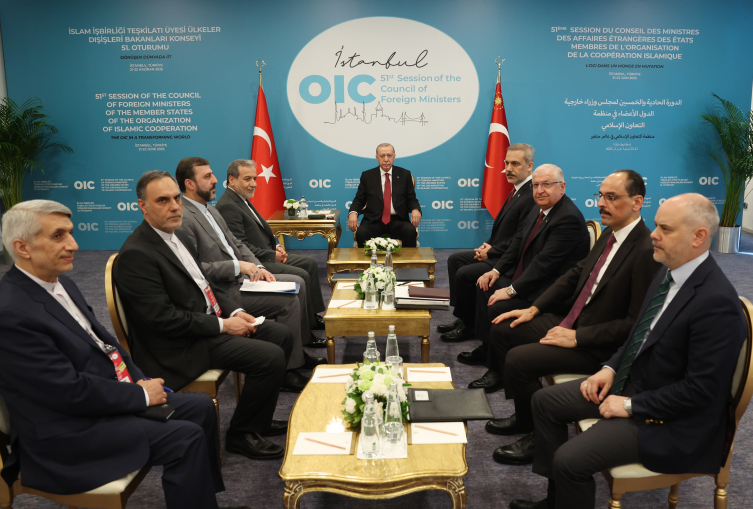 Cumhurbaşkanı Erdoğan'ın diplomasi trafiği ve bölge ülkelerinin 'bütünlüğü' vurgusu son derece önemli. Foto: AA