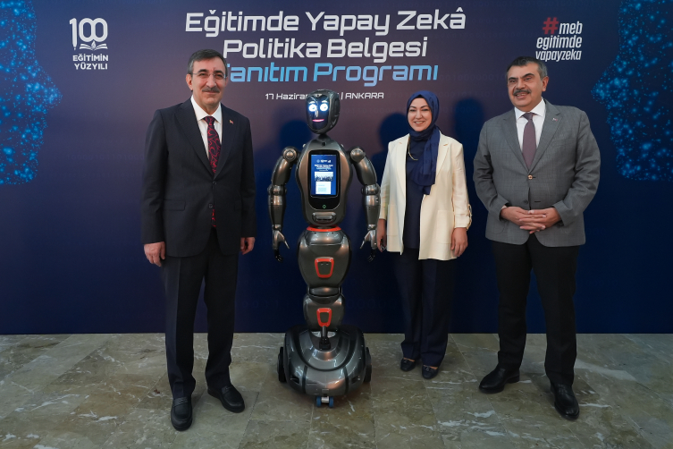 Bakan Tekin: Milli değerlerle uyumlu dijitalleşme ekosistemi inşa ediyoruz