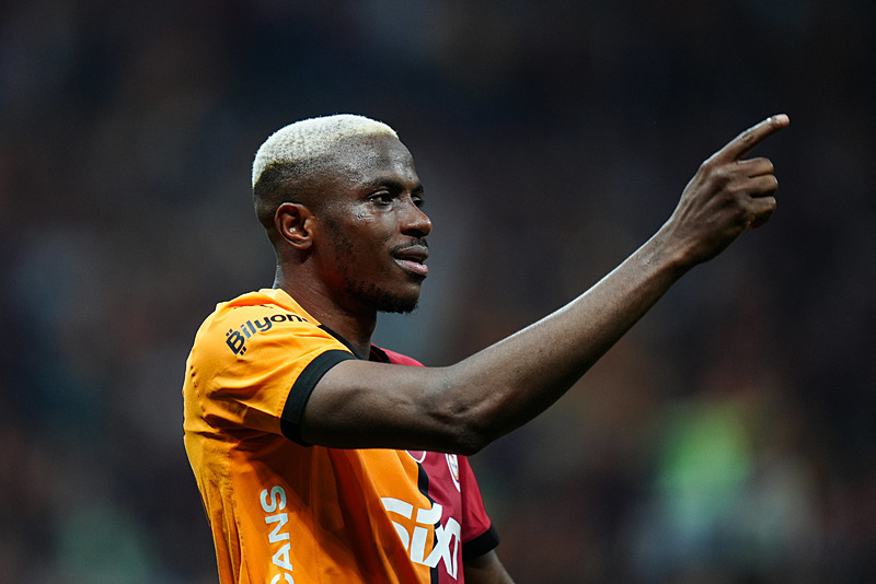Victor Osimhen (AA)