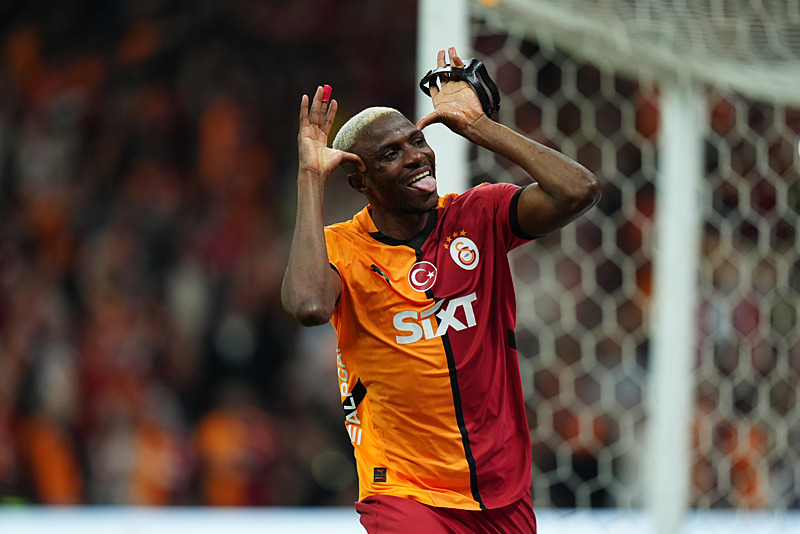 Victor Osimhen (AA)