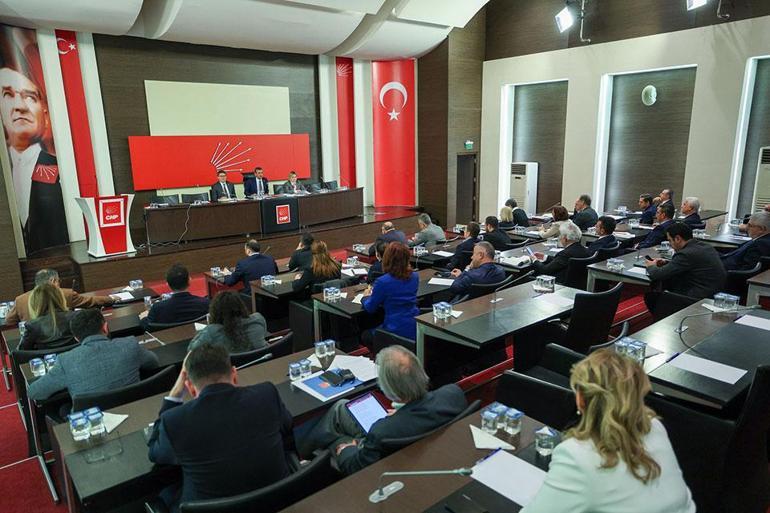 CHPde toplantı üstüne toplantı: PM ve MYKda ne konuşuldu