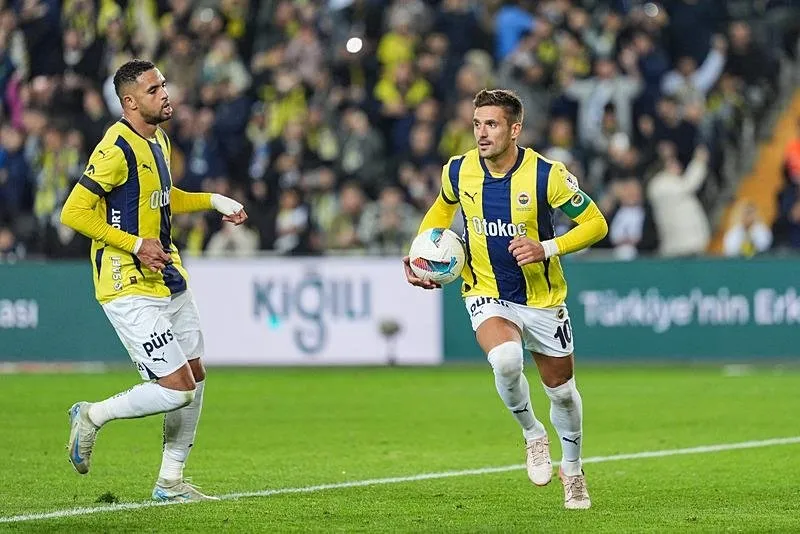 Youssef En Nesyri ve Dousan Tadic (Taquim.com.tr | Fotoğraf Arşivi)