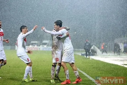 Spor yazarları A Milli Takım’ın Karadağ hezimetini yorumladı! Montella’ya ağır sözler! Kerem Aktürkoğlu için flaş yorum