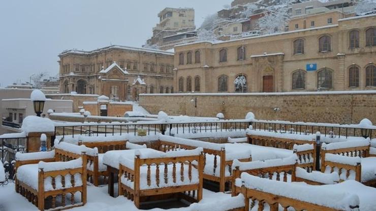 Yarın Mardinde okullar tatil mi 27 Kasım 2024 okul tatili için Mardin Valiliğinden açıklama geldi mi