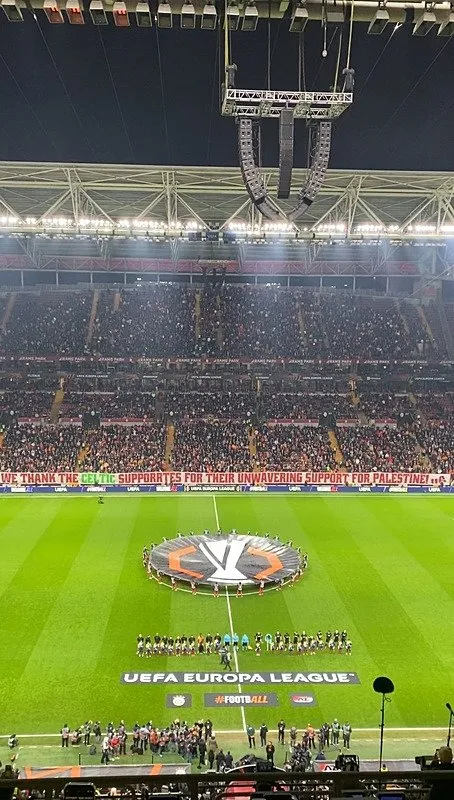 Galatasaraylı taraftarlar, Filistin'e destek verdi (DHA)