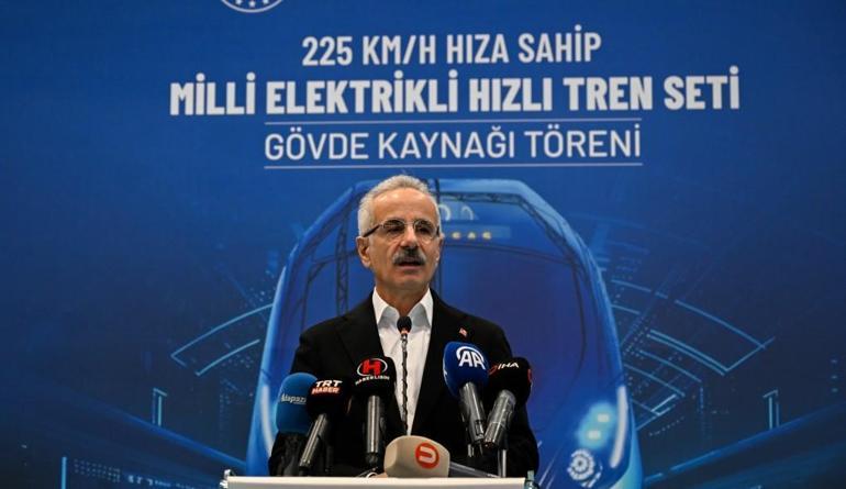 SAATTE 225 KM HIZ Yerli elektrikli trende ilk kaynak