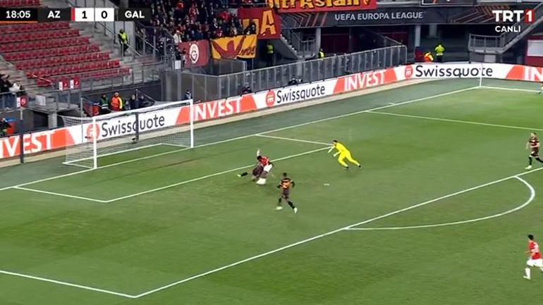 Galatasarayda Abdülkerim Bardakcı, AZ Alkmaar maçında ne yaptıysa olmadı Kaan Ayhan kırmızı kart gördü, akıllara Prag maçı geldi...