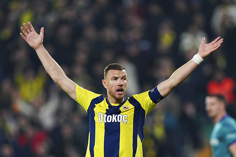 Edin Dzeko (AA)