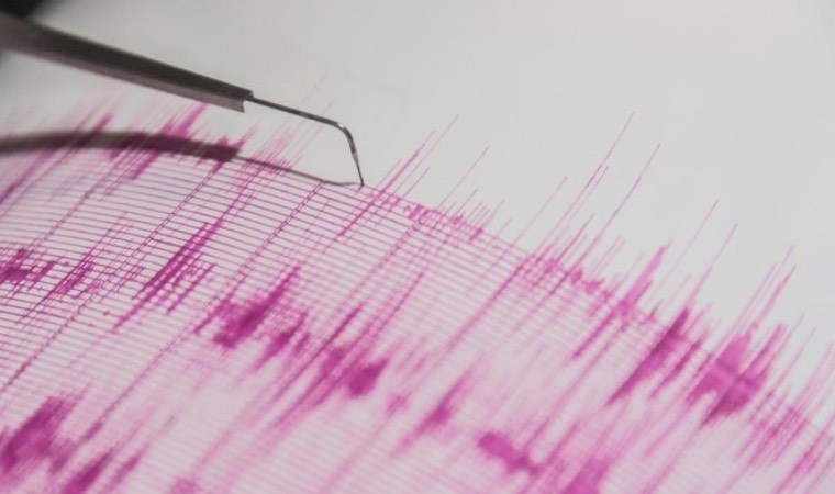 Son Dakika... Ege Denizi'nde 4.5 büyüklüğünde deprem